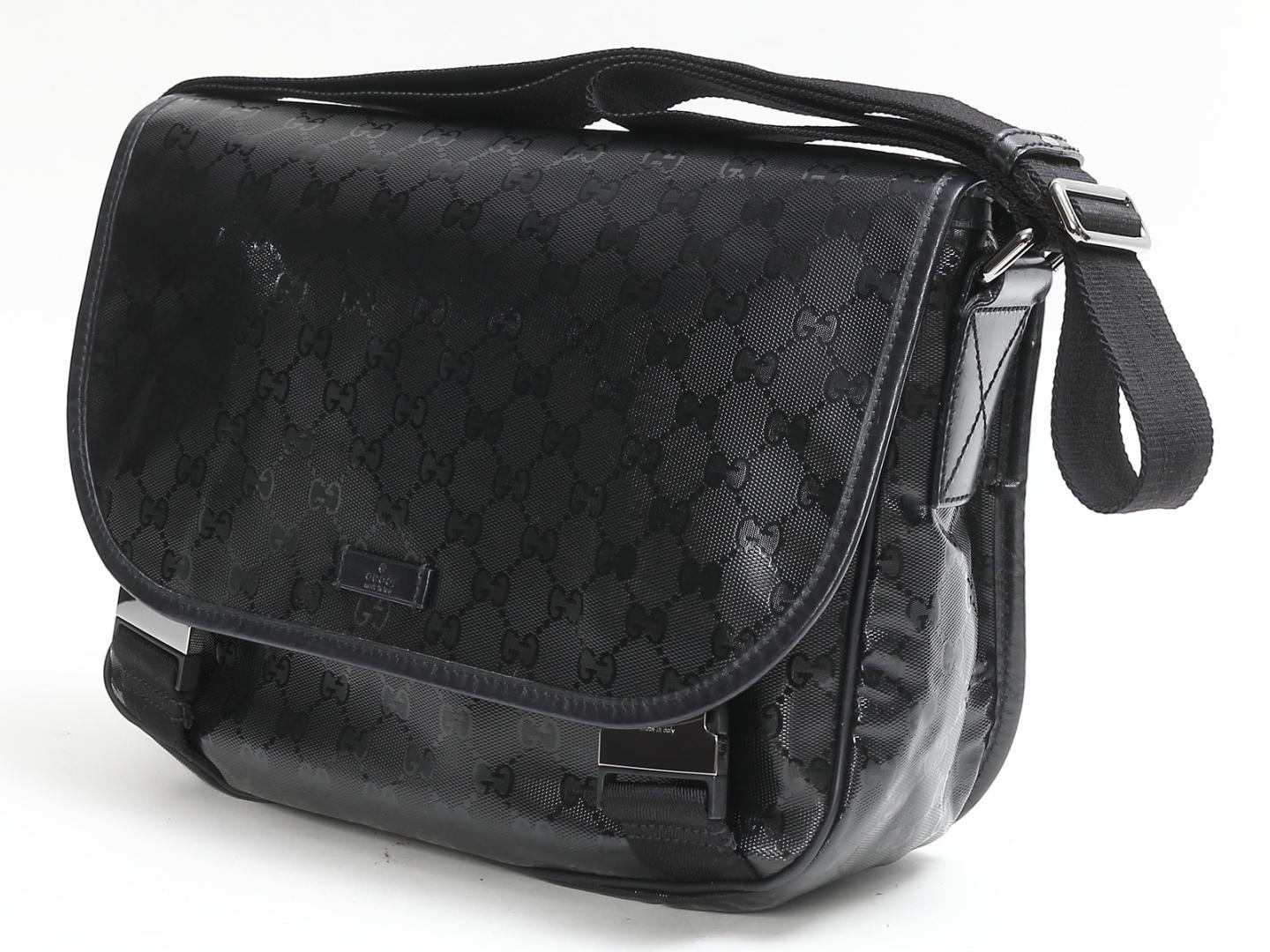 Gucci Schwarze Messenger Bag mit Imprime-Monogramm und Klappe Medium (201732) von Gucci im Zustand „Gut“ im Angebot in Montreal, Quebec