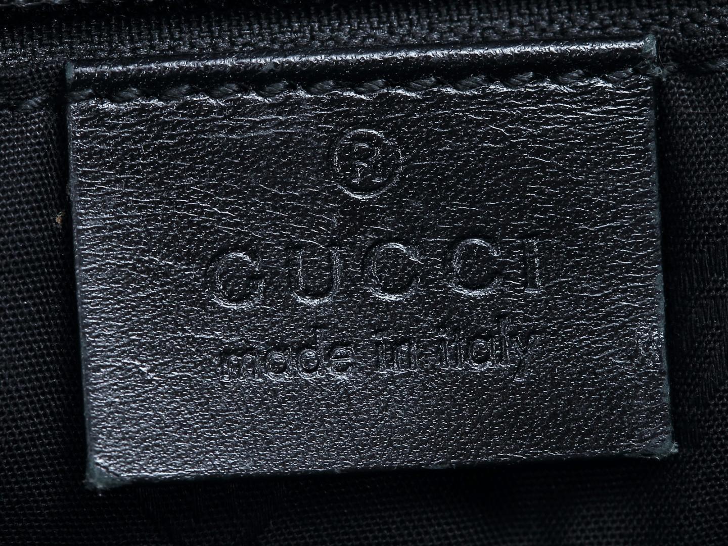Bolso Mensajero Mediano con Solapa Monograma Gucci Imprime Negro (201732) en venta 3