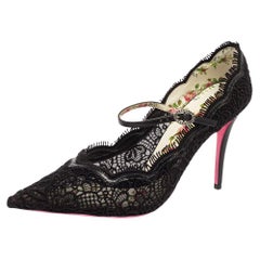 Gucci Black Lace and Leather Virginia Mary Jane Pumps Size 40