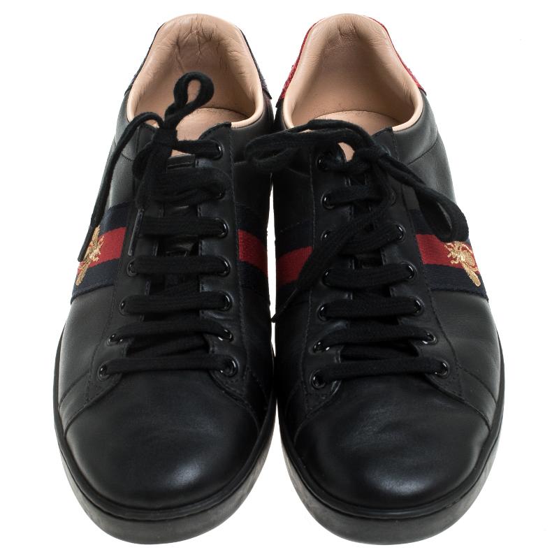 Gucci Black Leather Ace Web Bee Low Top Lace Up Sneakers Size 39.5 In Good Condition In Dubai, Al Qouz 2