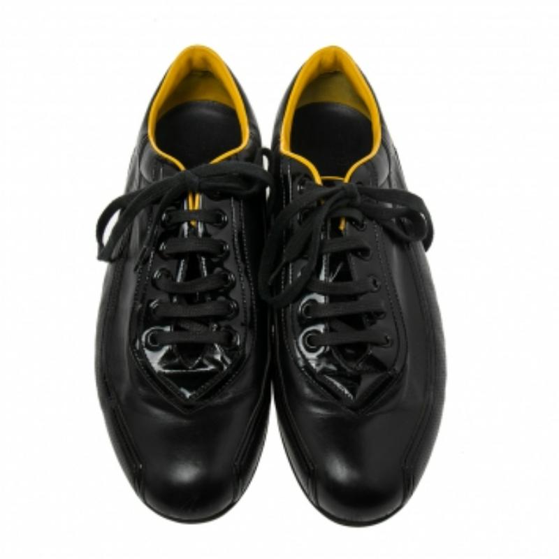 Nero Gucci, scarpe da ginnastica basse in pelle nera e vernice, misura 42,5 in vendita