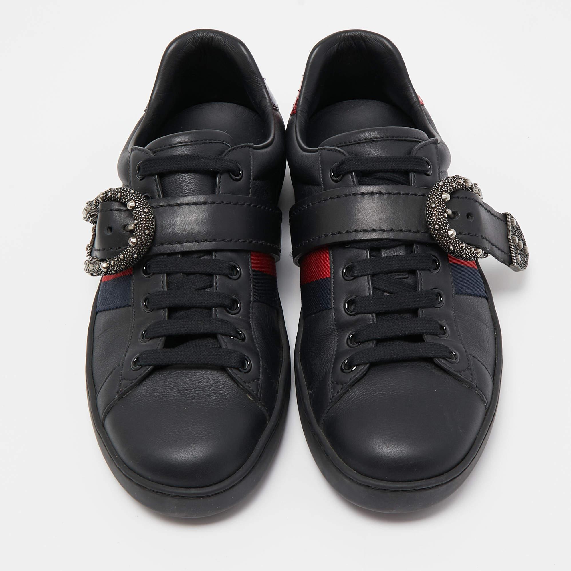 Gucci Black Leather And Python Trim Ace Dionysus Buckle Lace Up Sneakers Size 40 In Good Condition In Dubai, Al Qouz 2