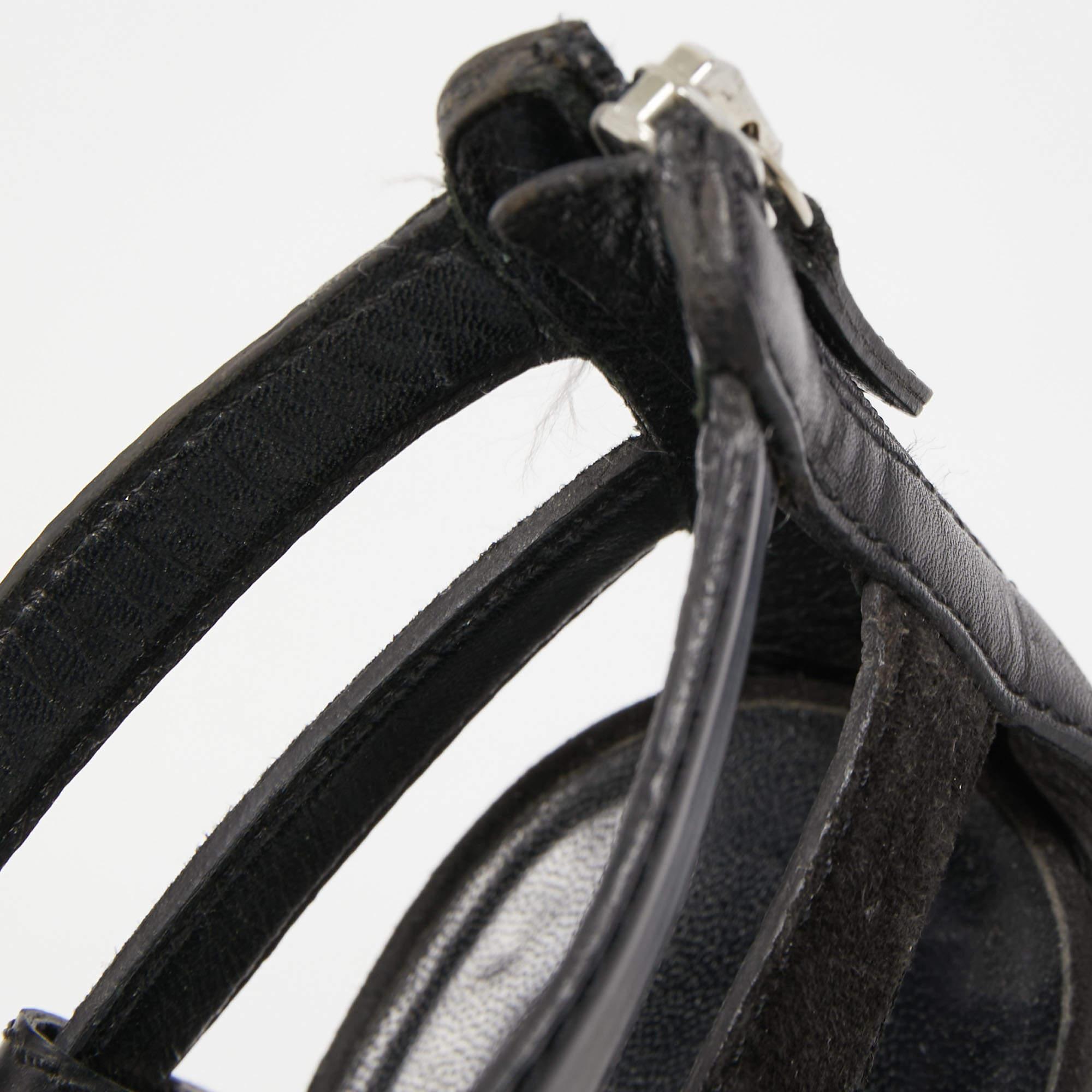 Gucci Black Leather and Suede Daryl Sandals Size 37.5 In Fair Condition For Sale In Dubai, Al Qouz 2