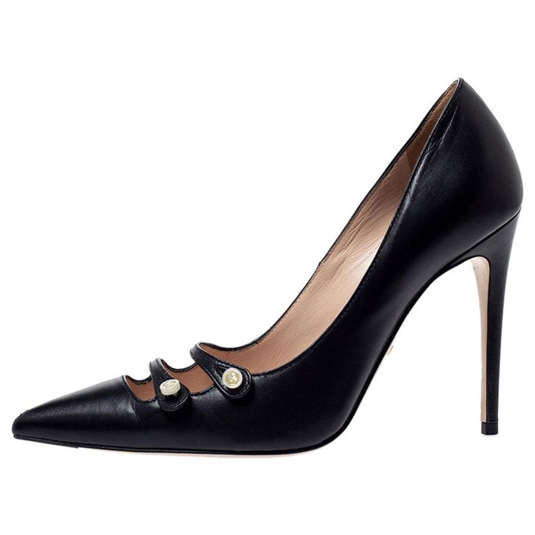 Gucci Black Leather Aneta Pointed Toe Pumps Size 35.5 at 1stDibs