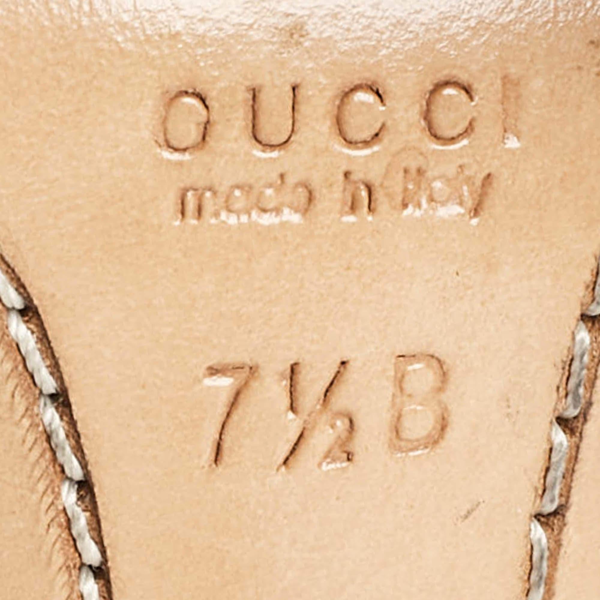 Gucci Black Leather Ankle Strap Sandals Size 38 For Sale 4