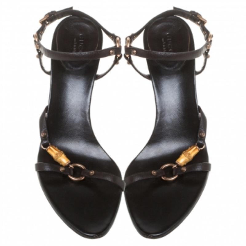 Gucci Black Leather Bamboo Tassel Open Toe Sandal Size 38.5 For Sale 1