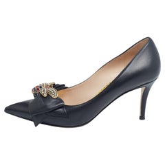 Gucci Black Leather Bee Embellished Bow Pumps Size 38