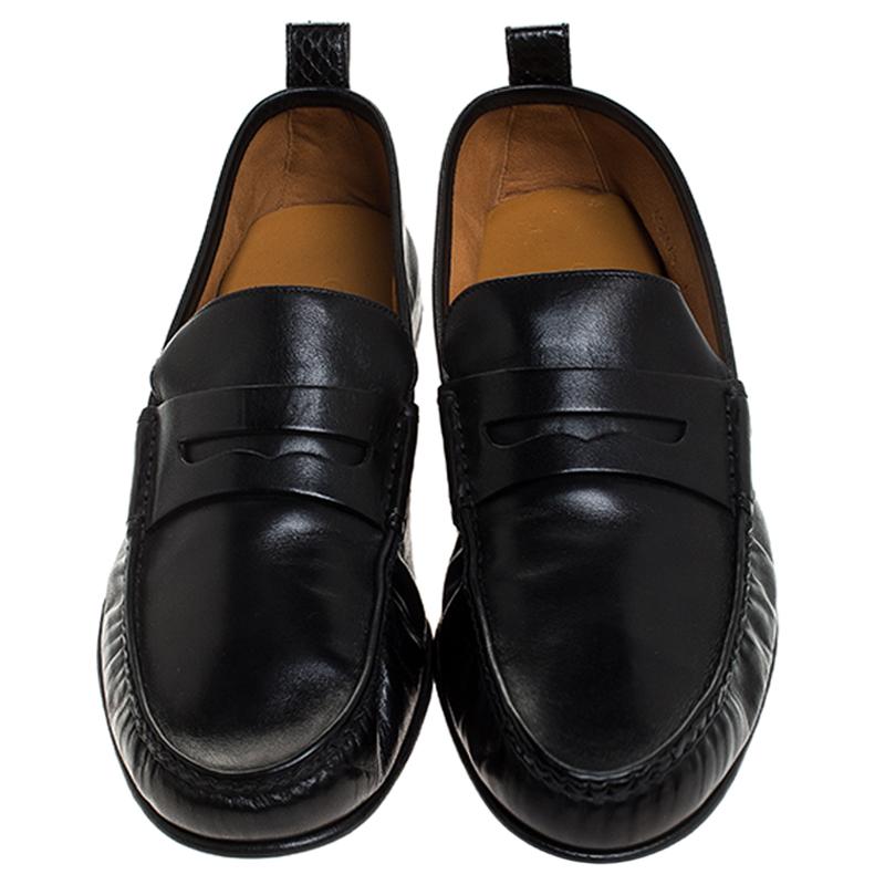 Gucci Black Leather Beyond Penny Loafers Size 40 In New Condition In Dubai, Al Qouz 2