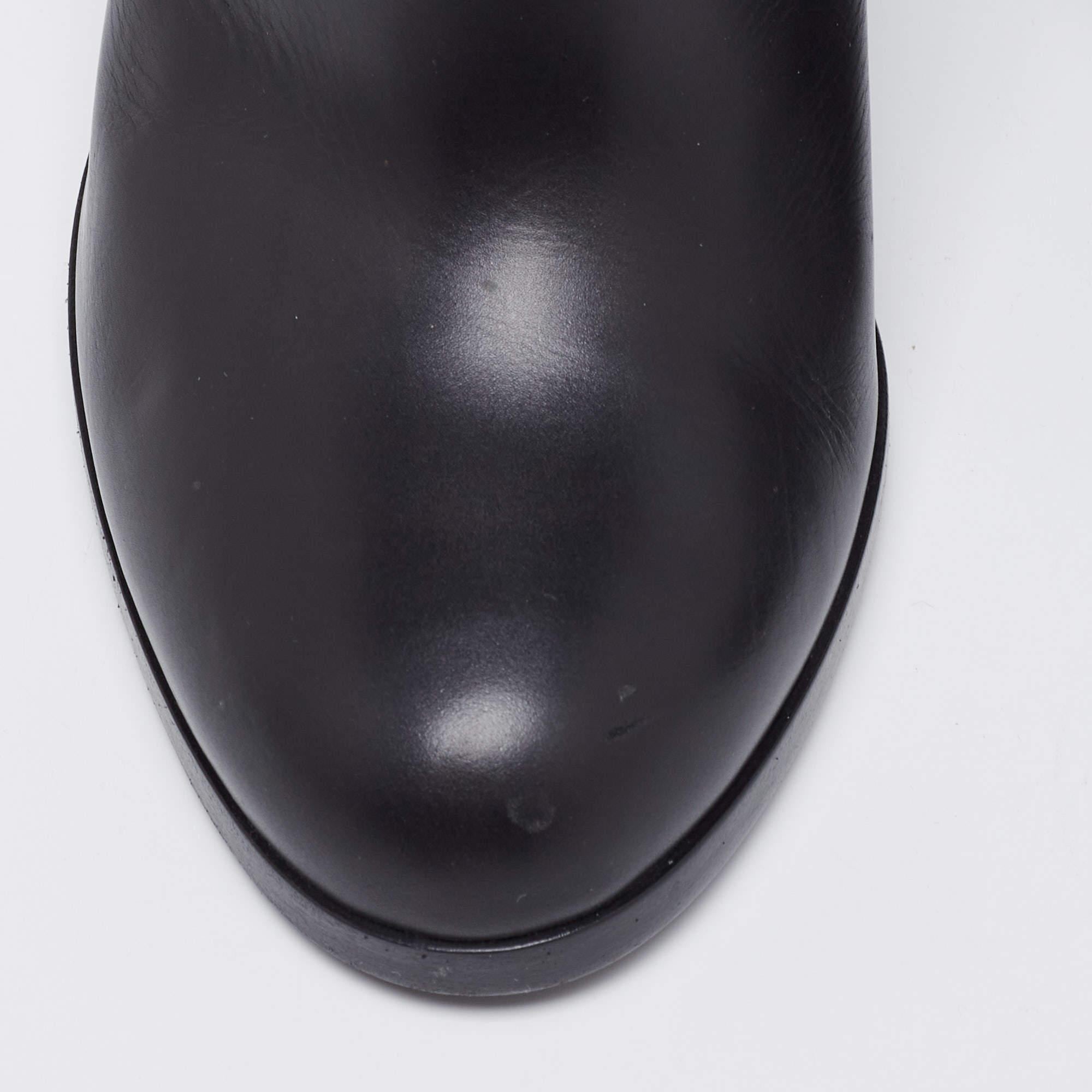 Gucci Black Leather Block Heel Ankle Boots Size 38.5 en vente 2