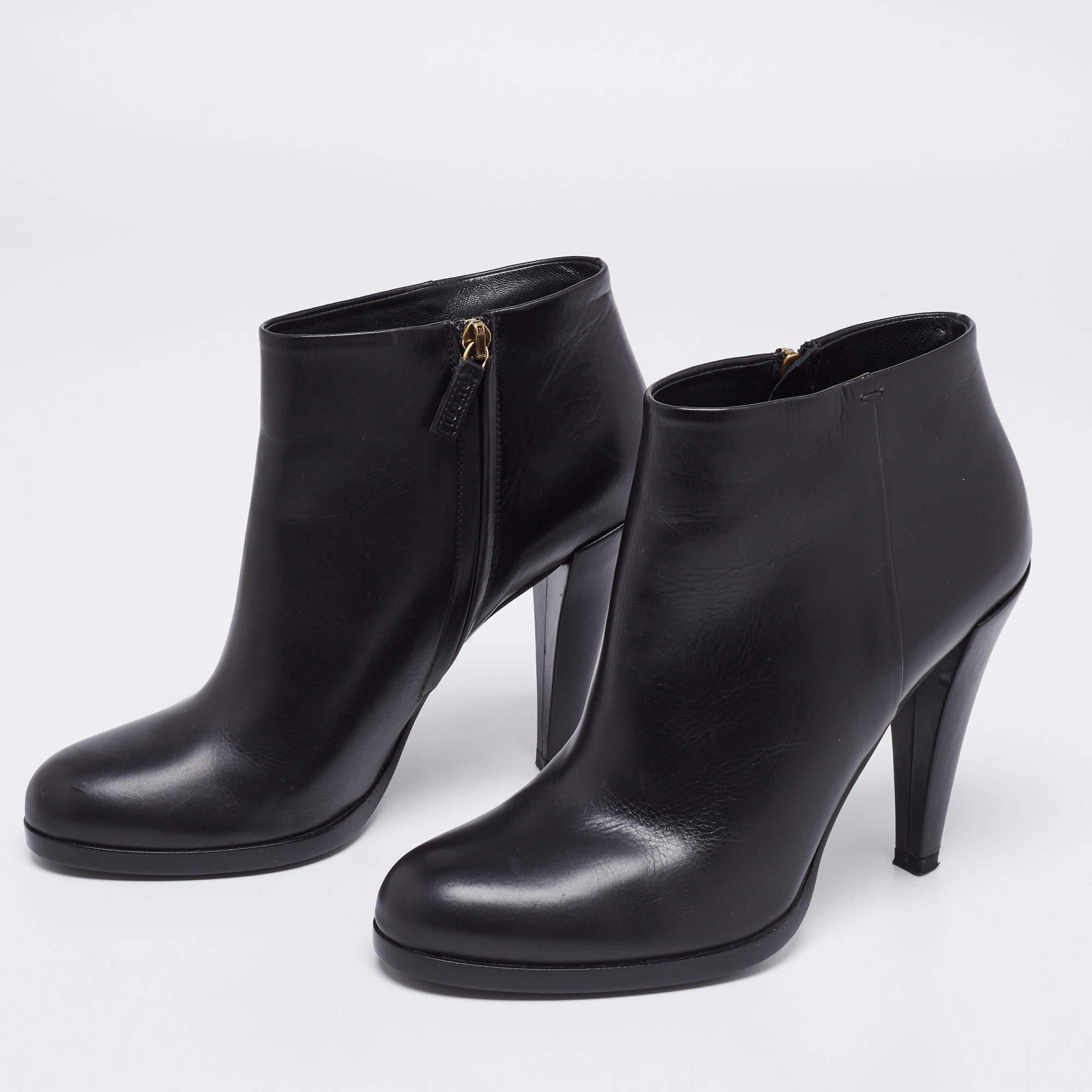 Gucci Black Leather Block Heel Ankle Boots Size 38.5 For Sale 4