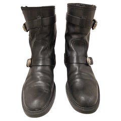 Vintage Gucci black leather boots silver hardware