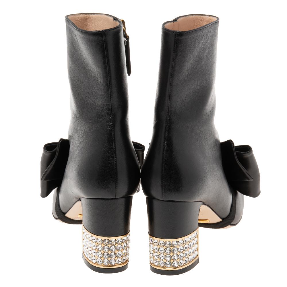 Gucci Black Leather Bow Ankle Boots Size 37 In Good Condition In Dubai, Al Qouz 2