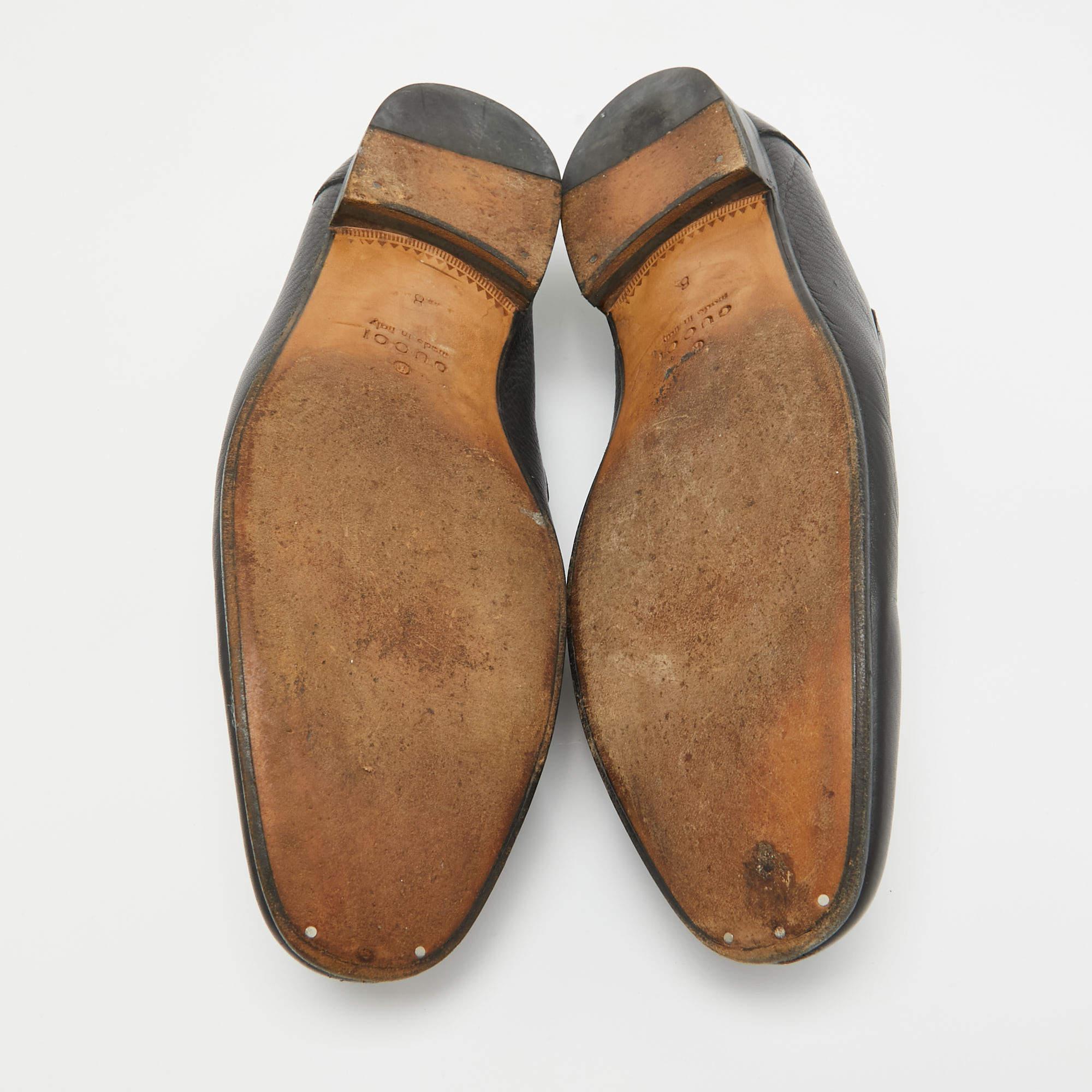 Gucci Mocassins à enfiler en cuir noir avec détails tressés Taille 42 en vente 1