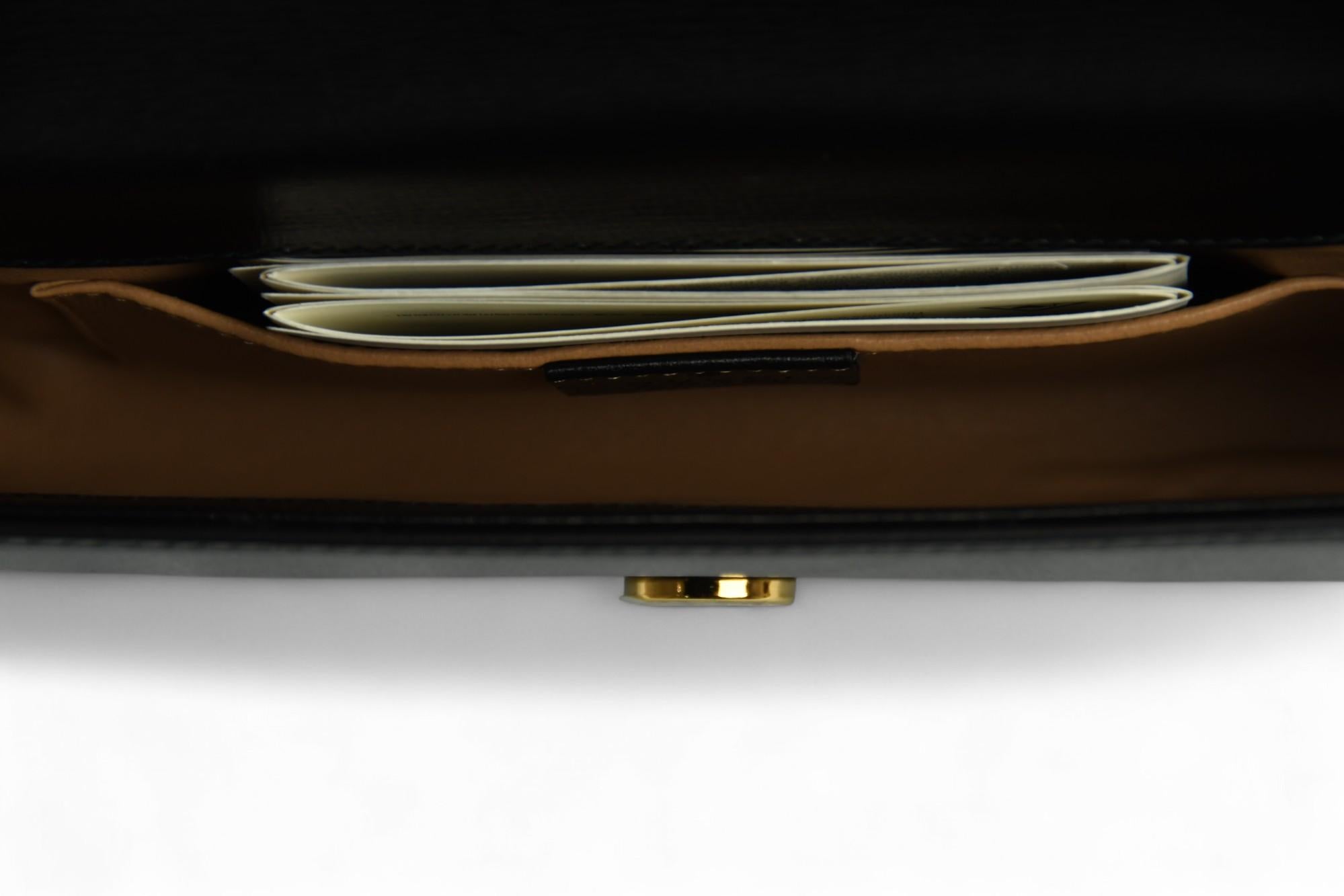 Gucci Clutch Broadway GG in pelle nera in vendita 6
