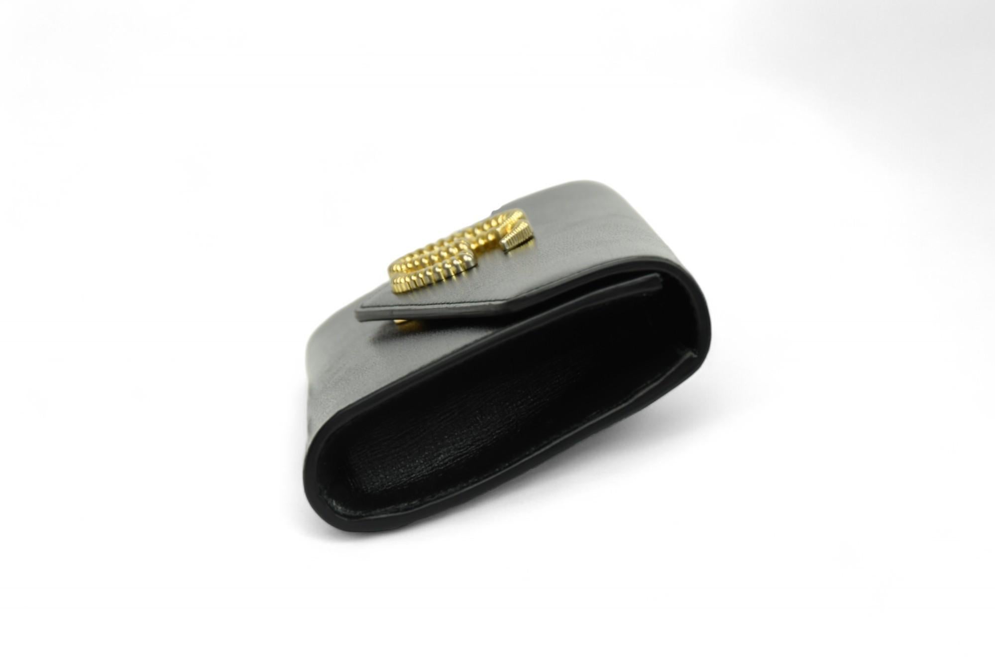 Nero Gucci Clutch Broadway GG in pelle nera in vendita