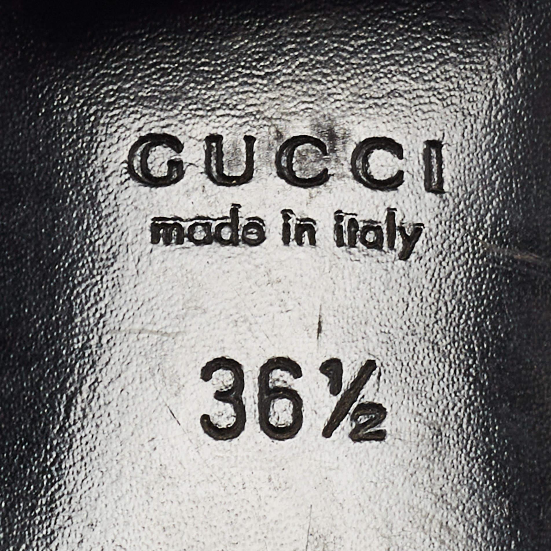 Gucci Schwarze Lederstiefeletten mit Schnallendetail  im Angebot 5