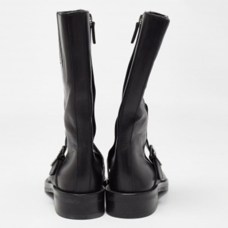 Gucci Botas de piel negra con detalle de hebilla Tamaño 35.5 en venta 1