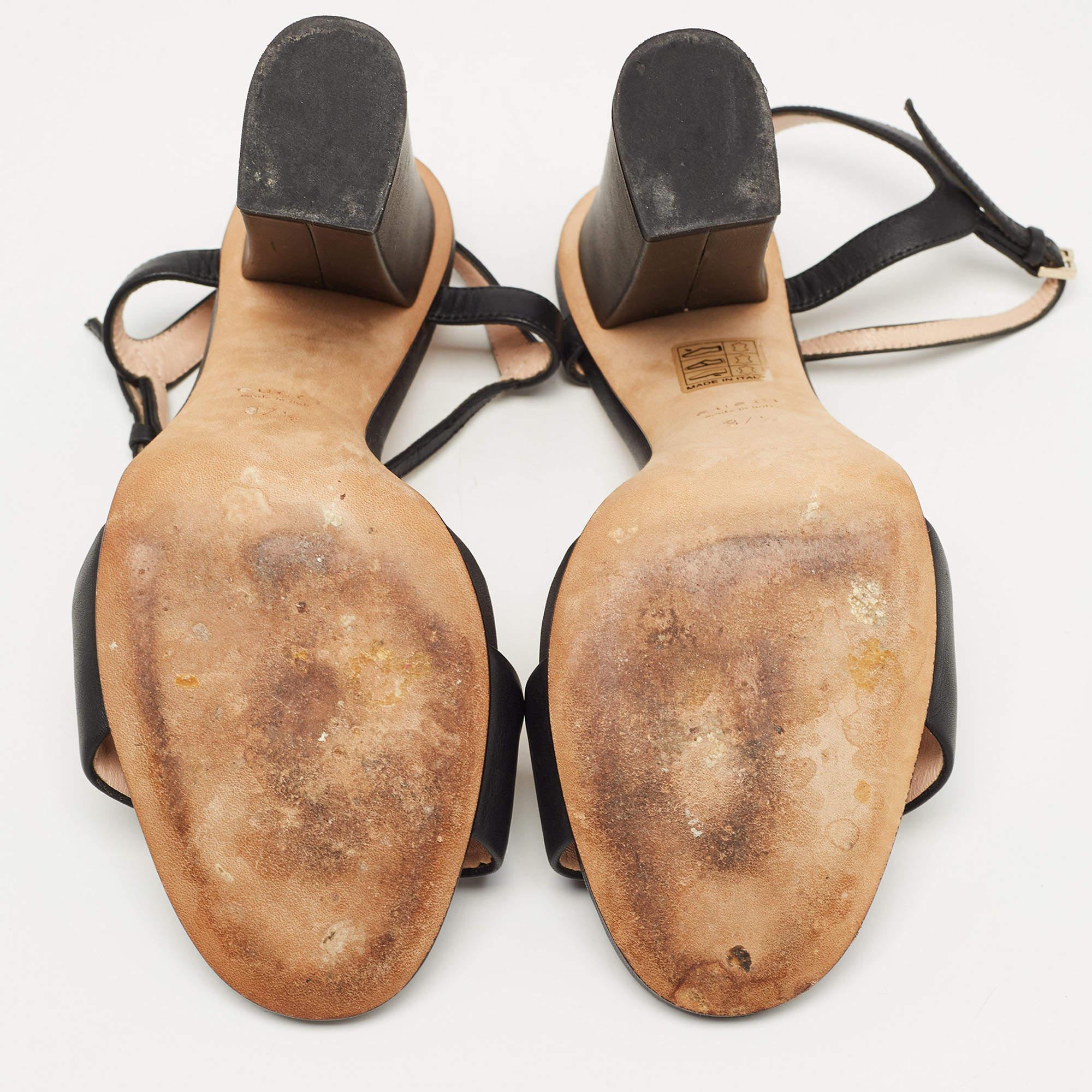 Gucci Black Leather Claudie Ankle Strap Sandals Size 37.5 In Excellent Condition In Dubai, Al Qouz 2