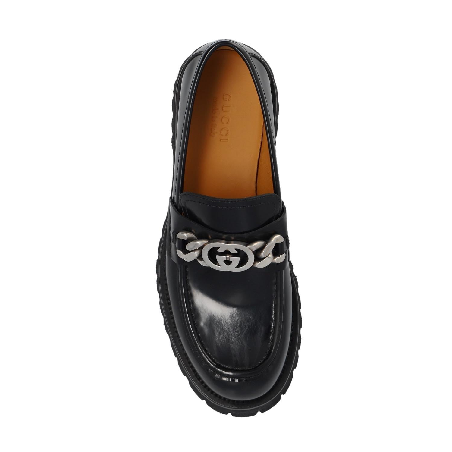 Men's Gucci Black Leather Curb Chain Detail Loafers (US 10.5) For Sale