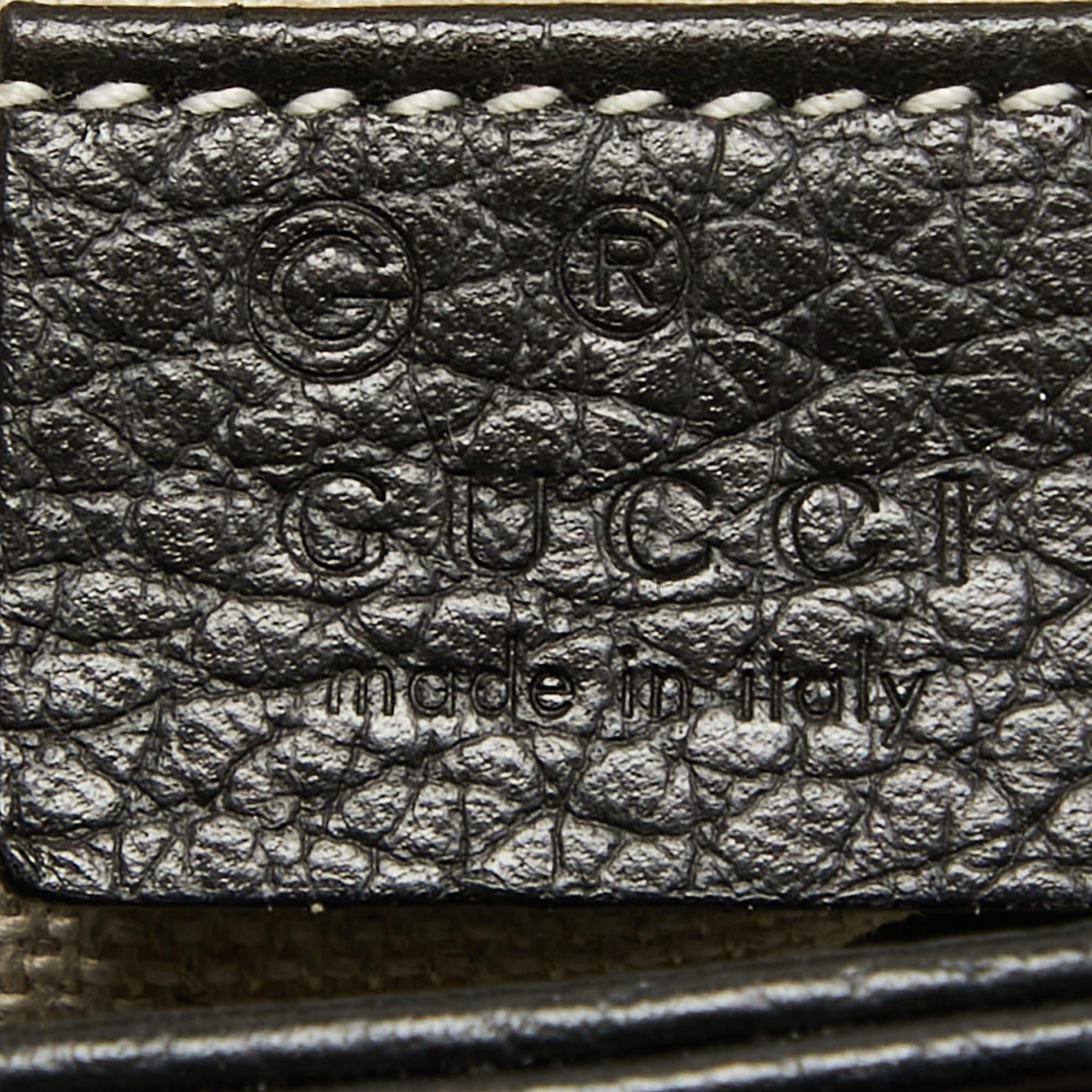 Gucci Schwarze Leder Doller Ineinandergreifende G Top Handle Bag aus Leder im Angebot 9