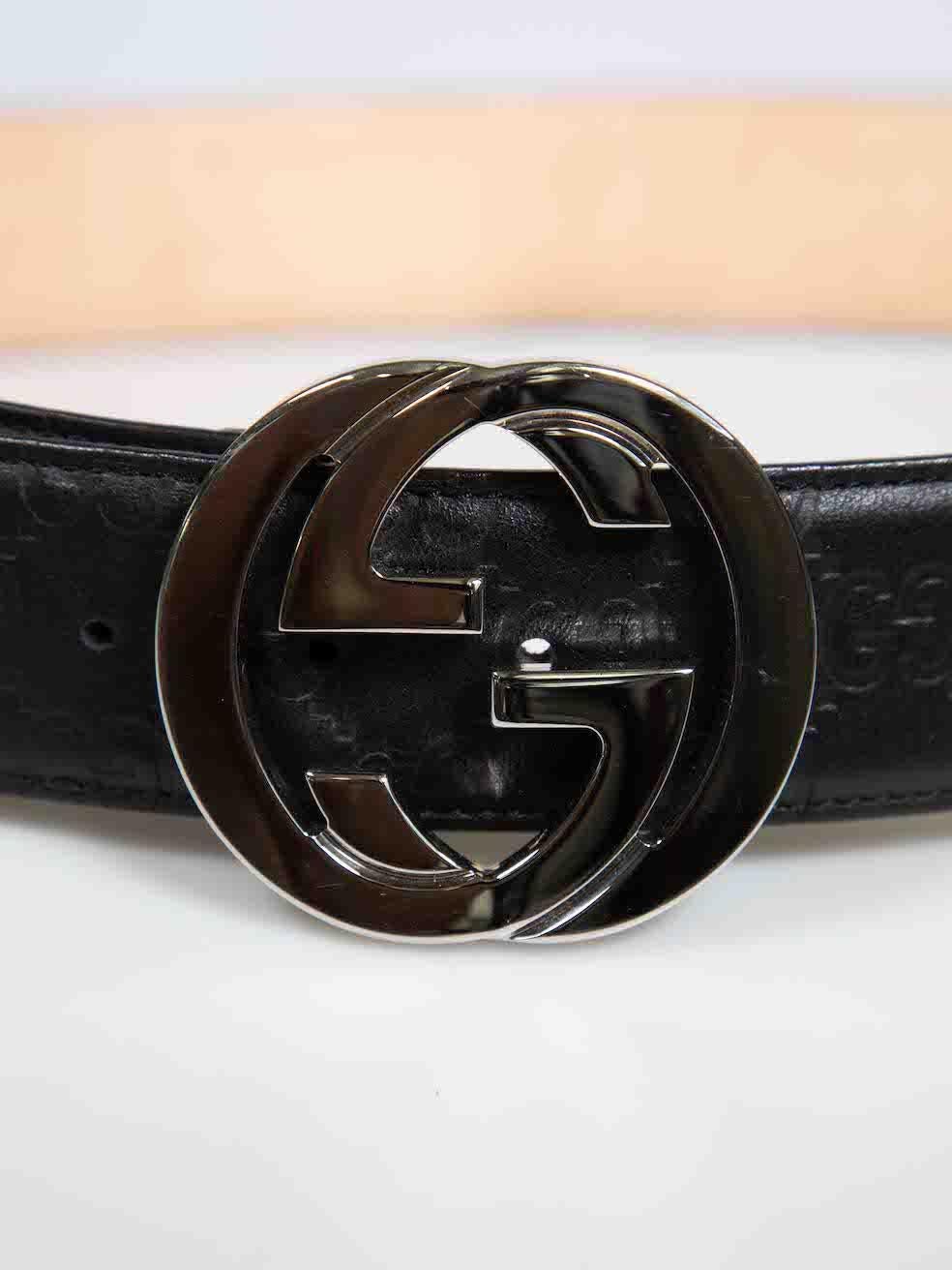 Gucci Schwarzer Ledergürtel mit doppelter G-Schnalle 65 Damen im Angebot