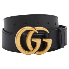 Louis Vuitton LV iconic 20mm reversible belt in monogram and black with mod  shots 