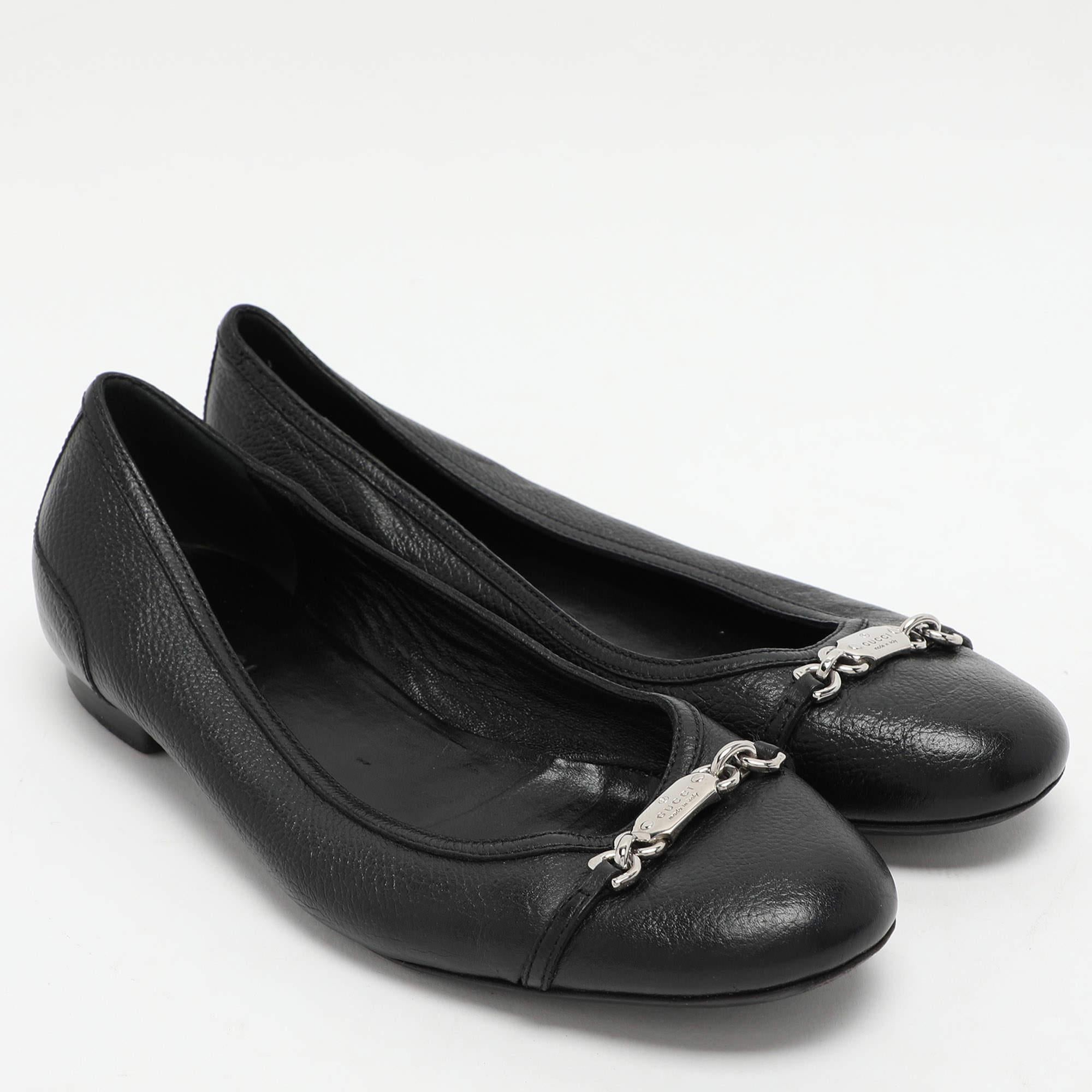 Women's Gucci Black Leather Embellished Ballet Flats Size 36.5 For Sale