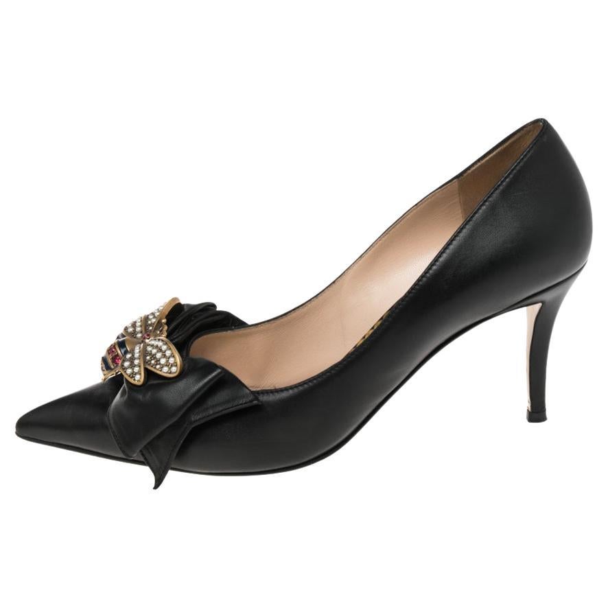 Gucci Black Leather Embellished Bow Queen Margaret Pointed Toe Pumps Size 40