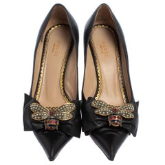 Gucci Black Leather Embellished Bow Queen Margaret Pumps Size 39