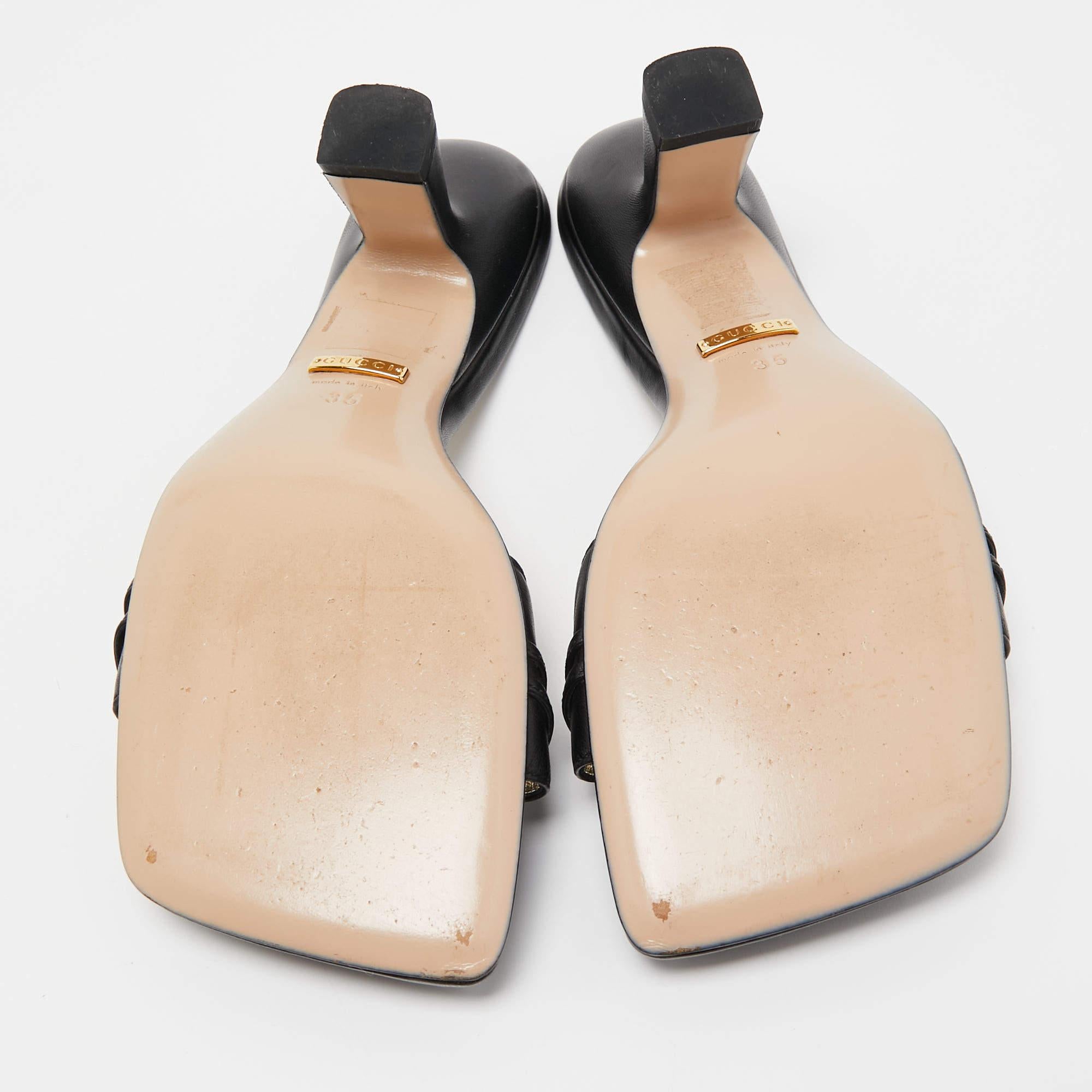 Gucci Black Leather Embellished Rajah Open Toe Slide Sandals Size 35 In Excellent Condition For Sale In Dubai, Al Qouz 2
