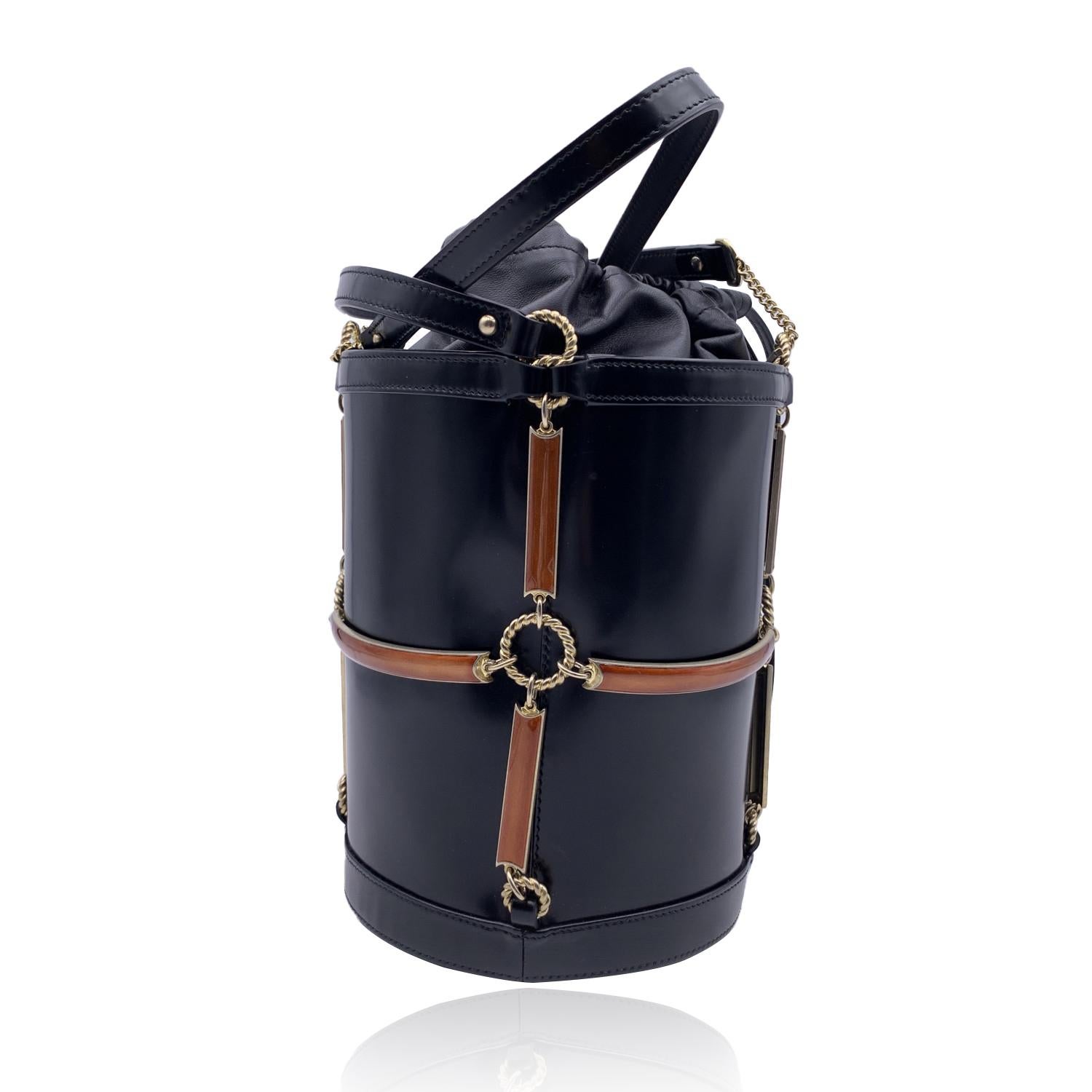 Women's Gucci Black Leather Enamel Cage Round Bucket Bag Tote Handbag For Sale