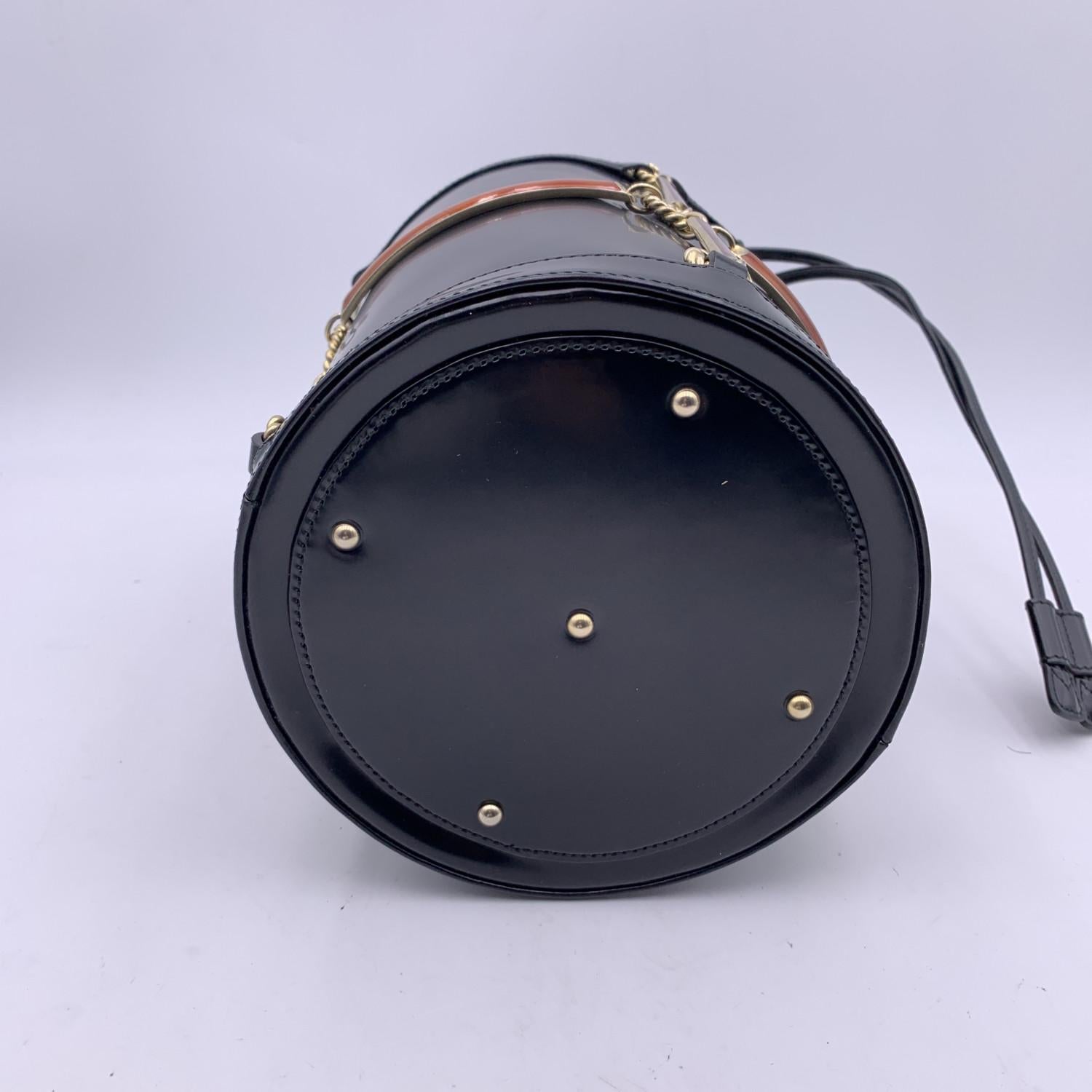 Gucci Black Leather Enamel Cage Round Bucket Bag Tote Handbag For Sale 3