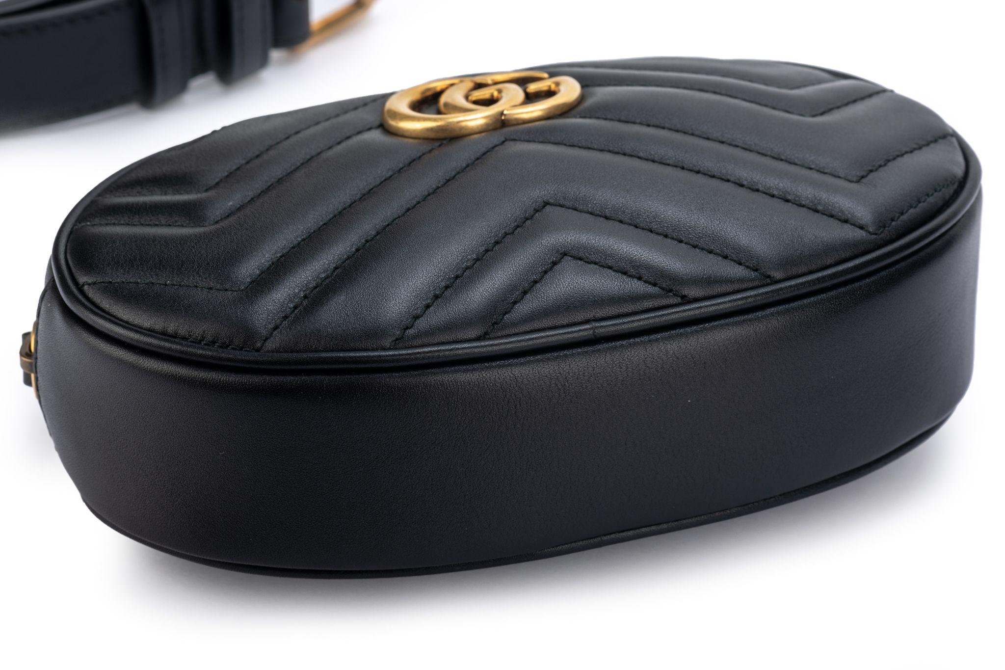 Gucci Black Leather Fanny Pack With Logo In New Condition For Sale In West Hollywood, CA