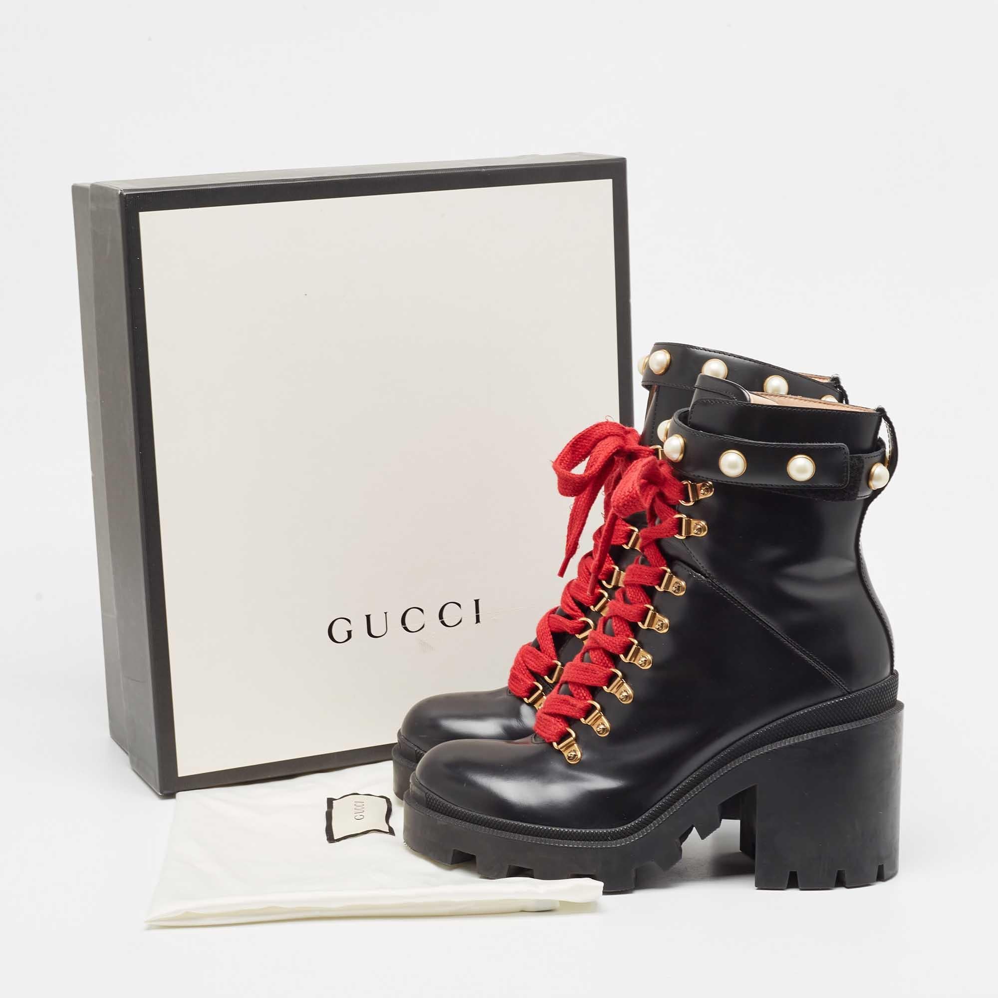 Gucci Black Leather Faux Pearl Embellished Ankle Boots Size 41 For Sale 5