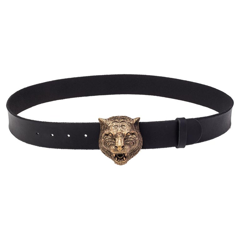 Victor portemonnee eigendom Gucci Black Leather Feline Buckle Belt Size 100CM at 1stDibs