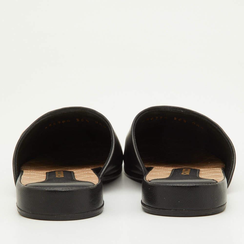 Gucci Black Leather Flamel NY Flat Mules Size 35.5 For Sale 3