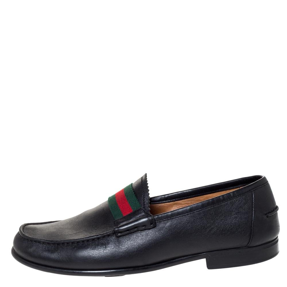 A classic design that will never be out of fashion, this pair of black Frederik loafers from Gucci is a worthy purchase. Sewn by skilled hands, the leather shoes feature neat stitching, signature Web trims, comfortable insoles, and durable rubber