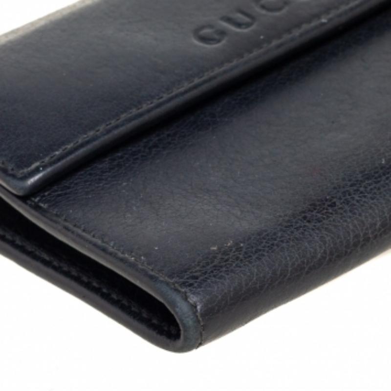 Portefeuille triple en cuir noir de Gucci Pour femmes en vente