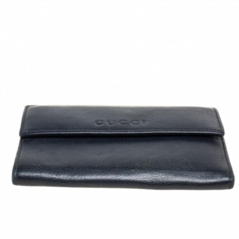 Portefeuille triple en cuir noir de Gucci en vente 1