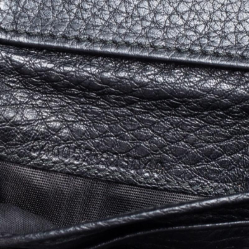 Portefeuille triple en cuir noir de Gucci en vente 3