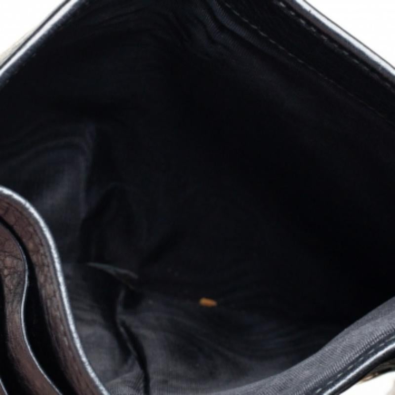 Portefeuille triple en cuir noir de Gucci en vente 4