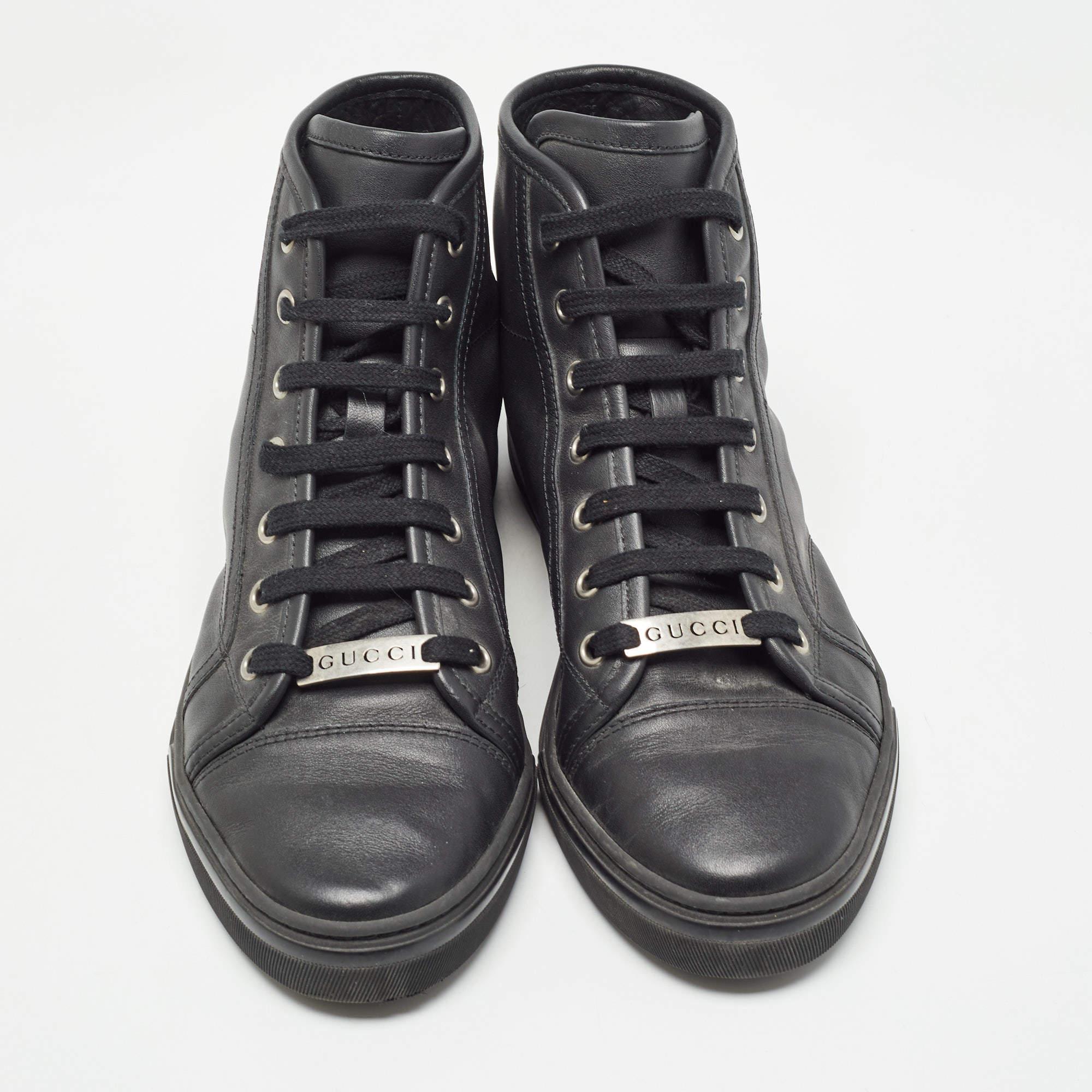 Noir Gucci - Baskets montantes GG en cuir noir - Taille 36,5 en vente