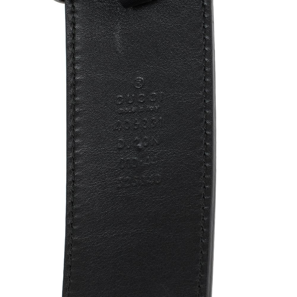 Gucci Black Leather GG Marmont Buckle Belt 110CM In Good Condition In Dubai, Al Qouz 2