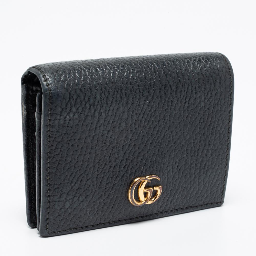 Gucci Black Leather GG Marmont Compact Folded Wallet In Good Condition In Dubai, Al Qouz 2