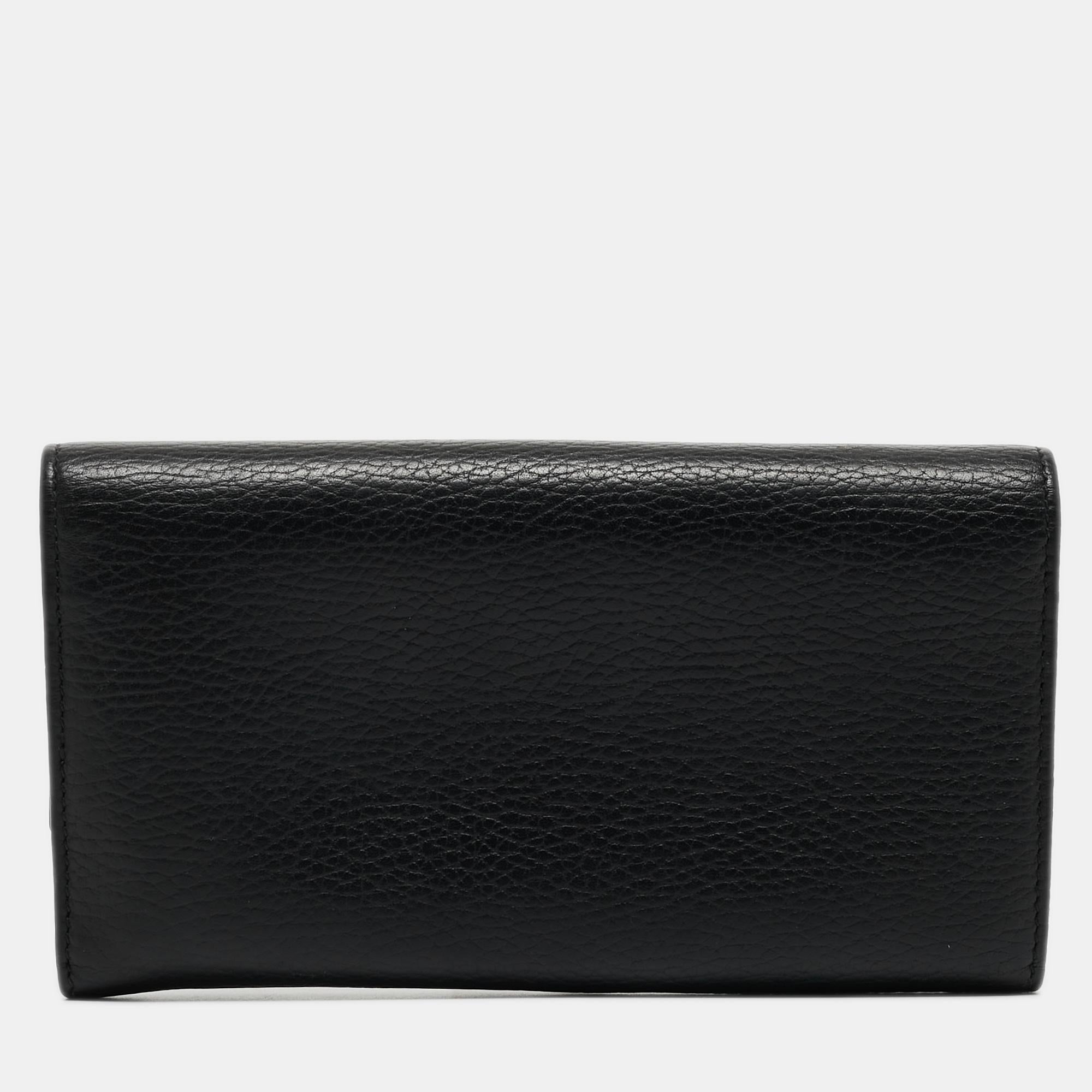 Gucci Black Leather GG Marmont Continental Wallet In Excellent Condition In Dubai, Al Qouz 2