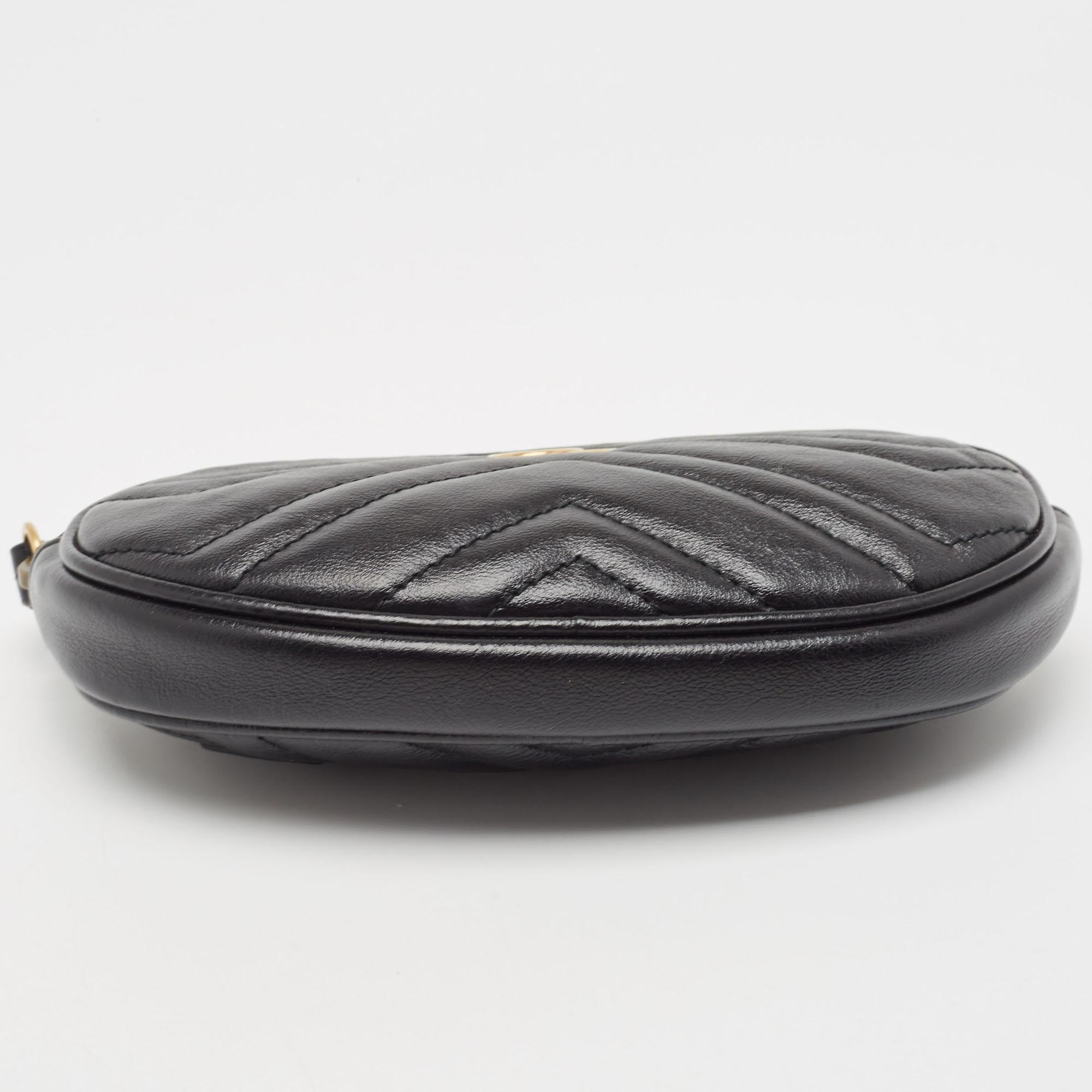 Gucci Black Leather GG Marmont Pouch For Sale 7