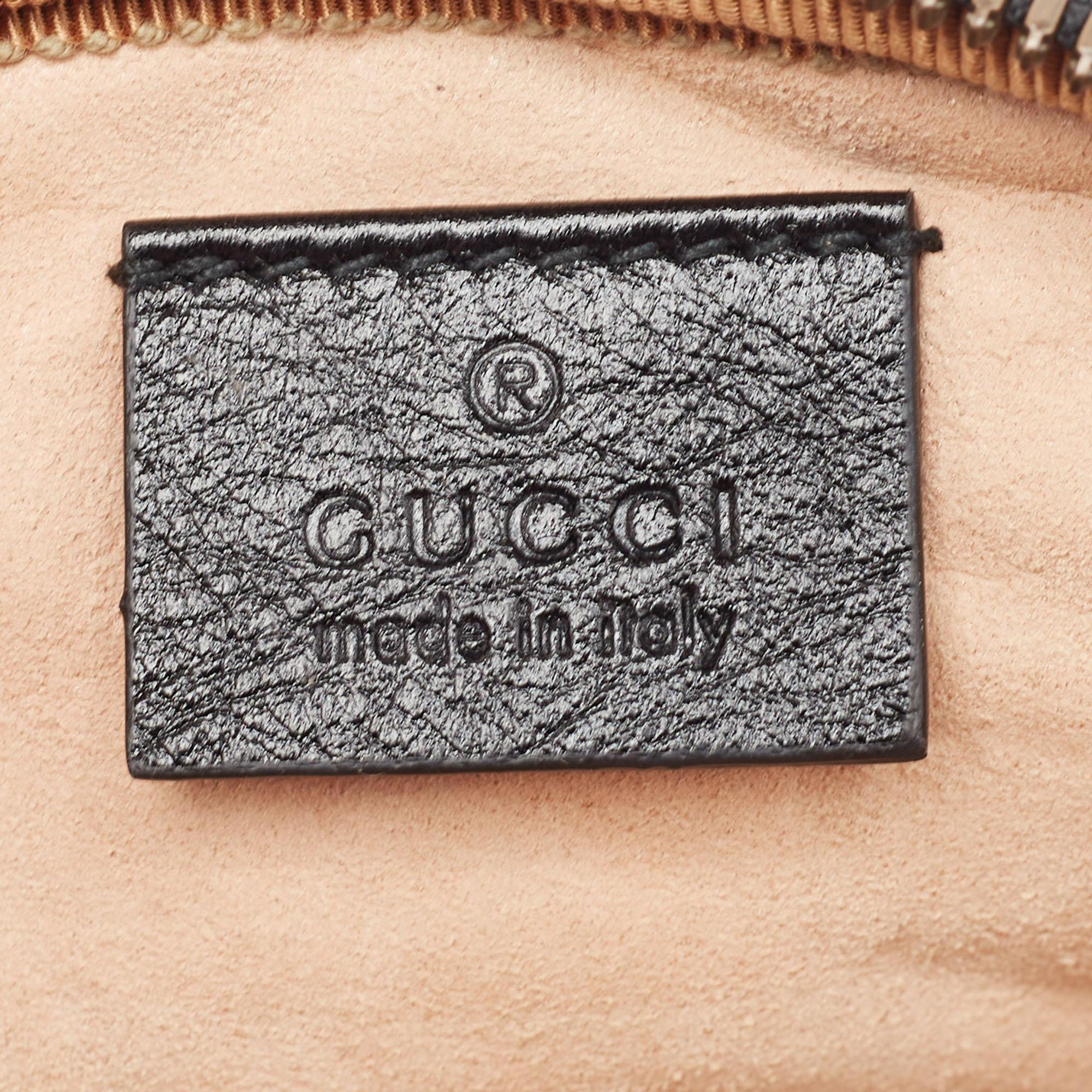 Gucci Black Leather GG Marmont Pouch For Sale 4