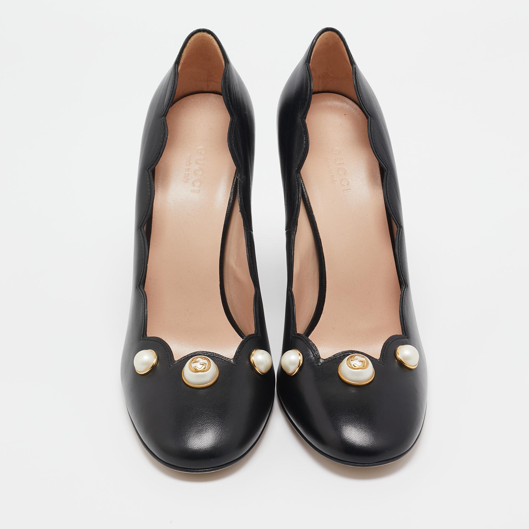 Women's Gucci Black Leather GG Pearl Detail Pumps Size 39.5