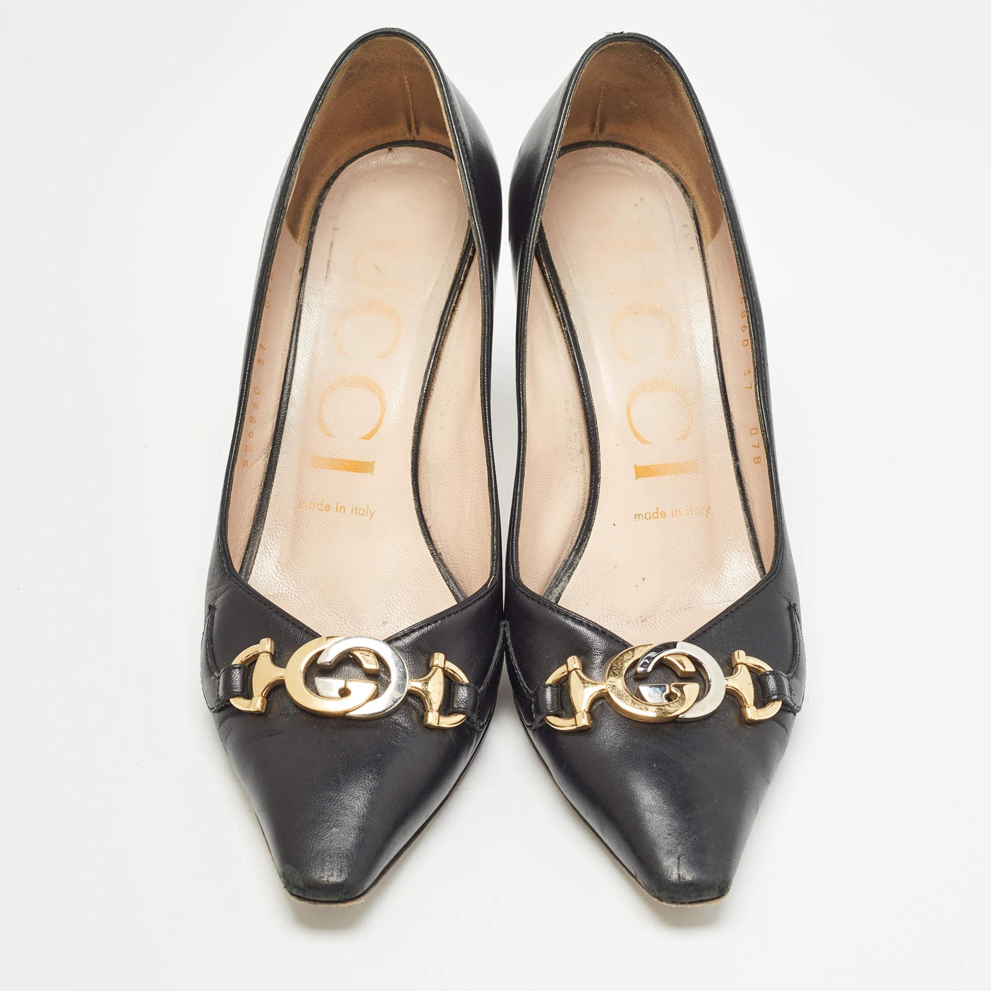 Gucci Black Leather GG Zumi Pumps Size 37 In Fair Condition In Dubai, Al Qouz 2