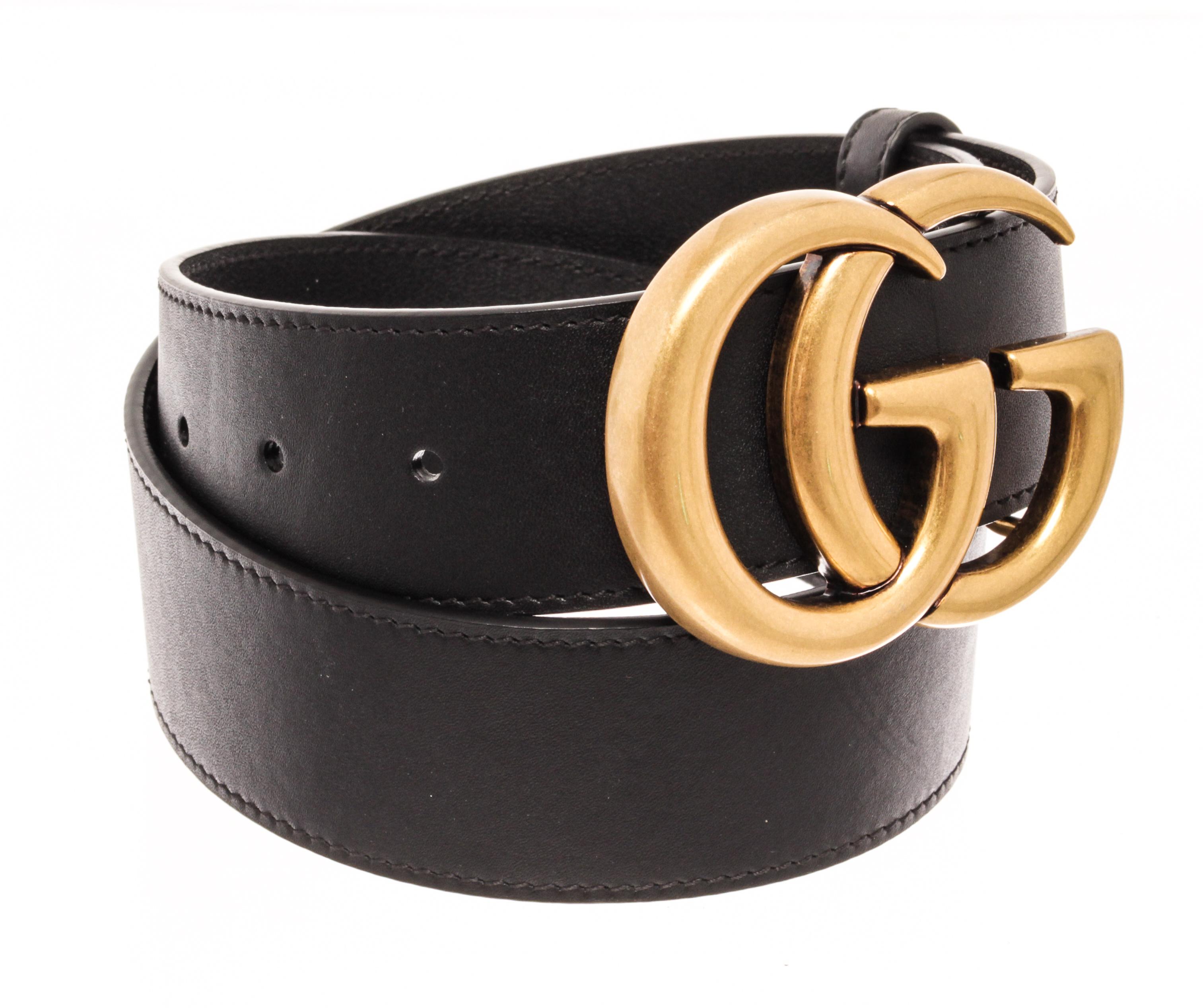 Women's Gucci Black Leather Gold Wide Double GG Logo Belt 70 For Sale